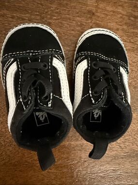 Vans Black and White Kids' Low-Top Skate Sneakers